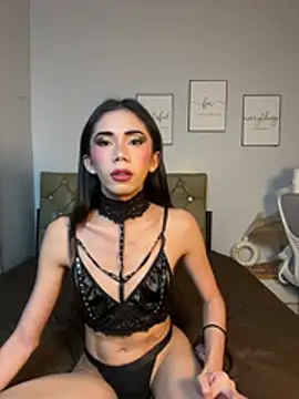 CassandraLovve online show from June 12, 3:55 pm