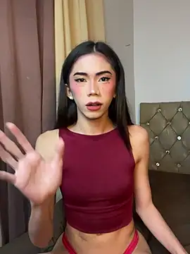 CassandraLovve online show from June 16, 9:00 am