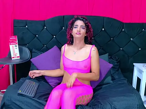 aura sterling online show from June 12, 11:42 am