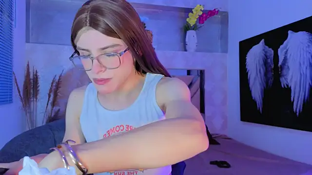 zarina winslow online show from June 6, 8:49 pm