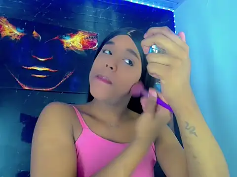 SaramyBigcock online show from June 4, 6:05 am