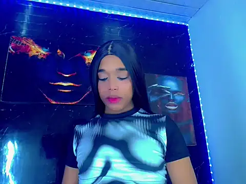 SaramyBigcock online show from June 18, 5:19 am