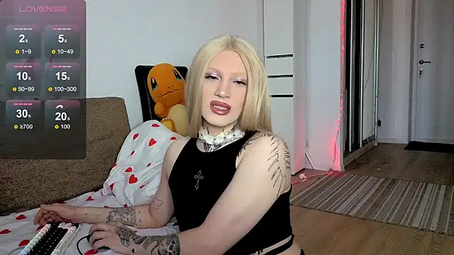 Chloecherry online show from June 8, 3:00 pm