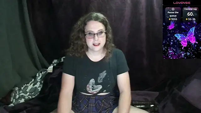 emilymts online show from August 3, 9:32 pm