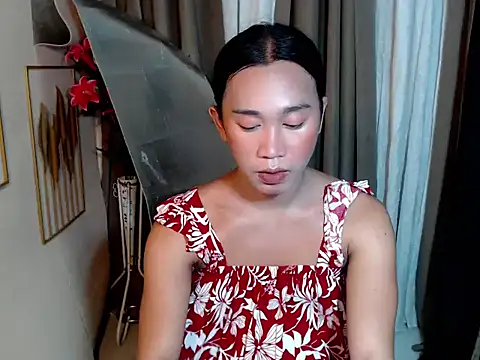 kyla pretty online show from August 2, 4:28 pm