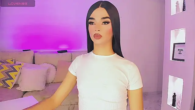 HANNAH STEWART online show from July 6, 4:41 am
