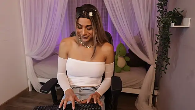 Martinaa Rose online show from July 13, 12:40 pm