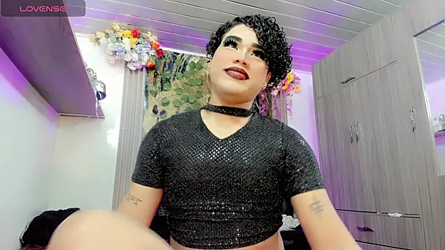 lisa armas online show from July 24, 3:49 am