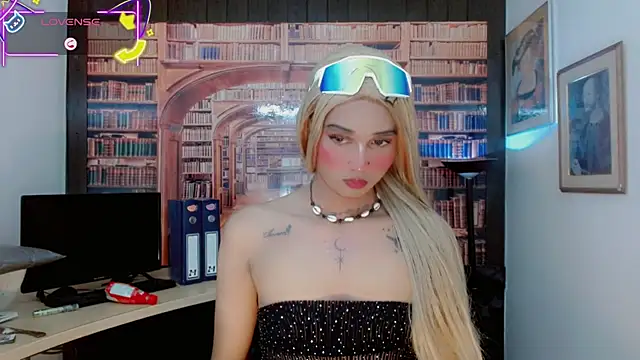 Kimberly Lopez online show from July 8, 7:56 am