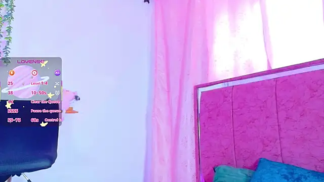 LEE ROSES online show from July 10, 1:15 pm