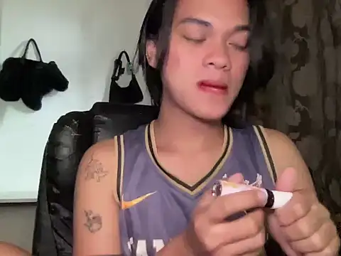 Justine0419 online show from July 11, 8:30 am