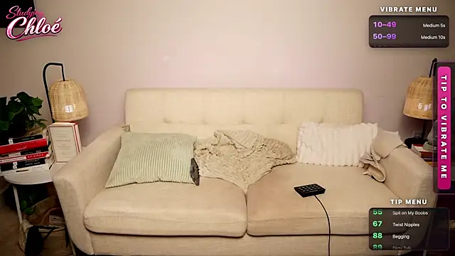 itschloelaurent online show from July 7, 10:47 pm