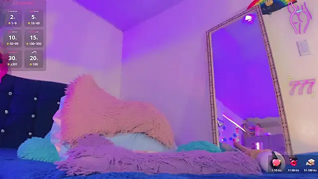 Samanthaa Hot   online show from July 28, 8:52 pm