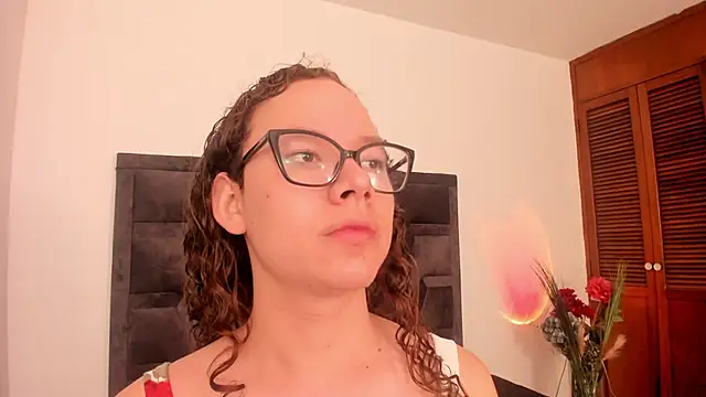 ParisMendez online show from August 3, 11:16 am