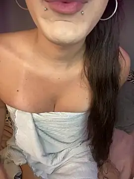 BabyBruna online show from July 10, 3:10 am