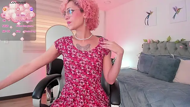 Sexy  Pearl online show from June 19, 8:02 pm