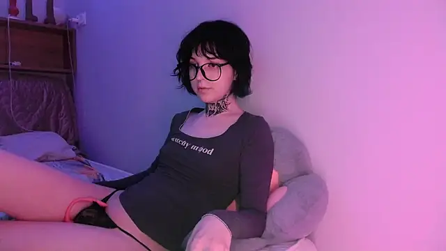 Luna allure online show from August 7, 11:22 pm