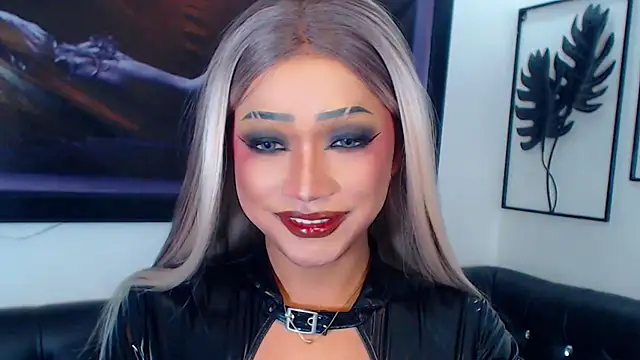 QueenOfHypnisist online show from July 20, 6:32 pm