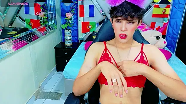 Alejandra Raven online show from June 24, 1:42 pm