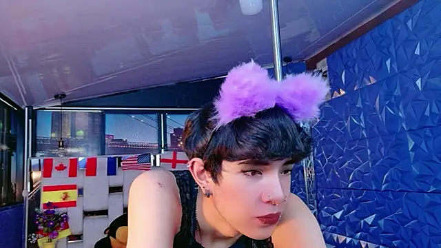Alejandra Raven online show from July 3, 12:44 pm
