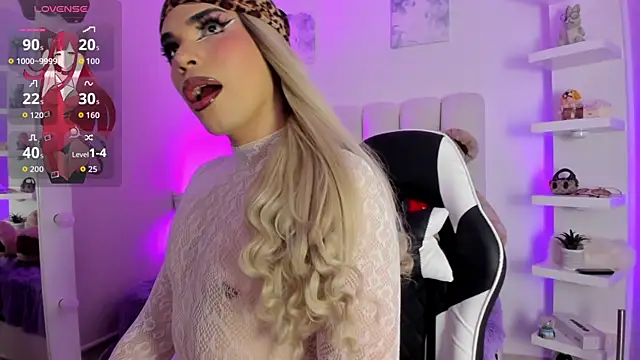 BrianaAnder21 online show from July 31, 3:34 pm