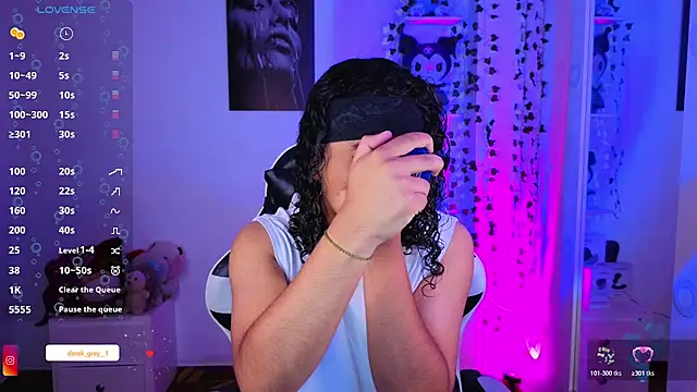 derek greyy   online show from August 4, 1:17 pm