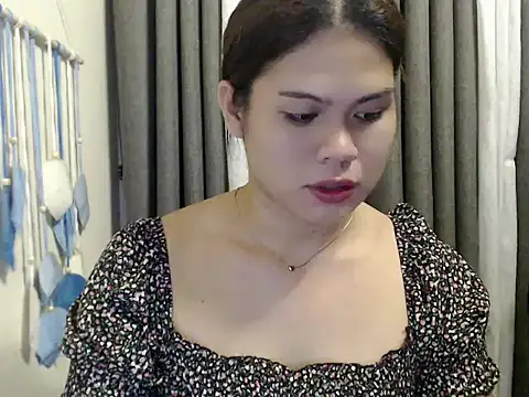 carla newhere online show from July 4, 12:21 pm