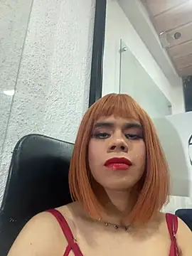 emma cut3  online show from July 22, 8:35 pm
