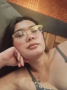 hugecock belle online show from July 17, 2:34 pm