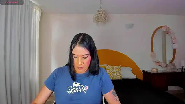 Alana  dolls  online show from July 20, 7:38 pm