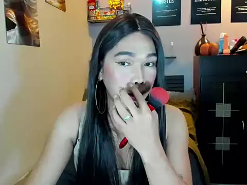 Foxybitch megan online show from July 7, 9:19 pm