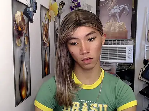 urasianfairyxx online show from July 25, 2:48 pm