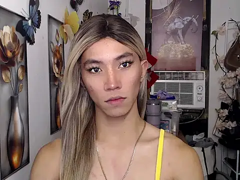 urasianfairyxx online show from July 26, 3:41 pm