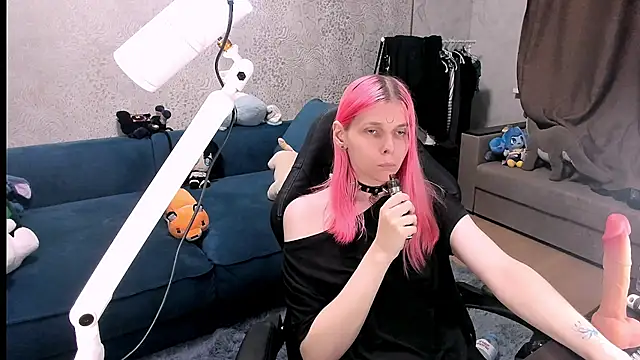 LunaPink69 online show from July 24, 1:15 am