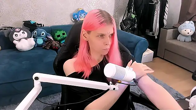 LunaPink69 online show from August 1, 2:18 pm