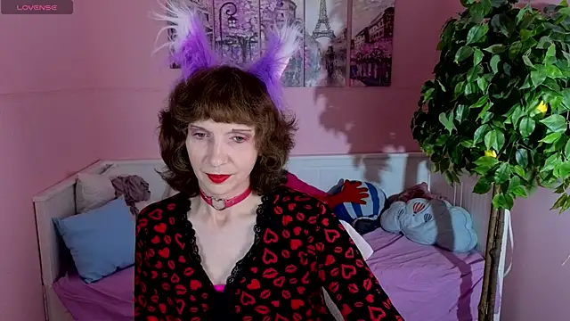 Kate Avis online show from August 1, 9:26 pm