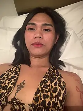 Hotkleas online show from August 8, 9:27 am