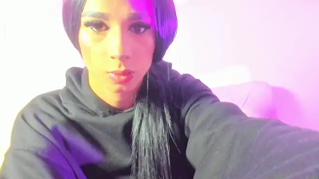 Lucy salas online show from July 22, 8:02 pm