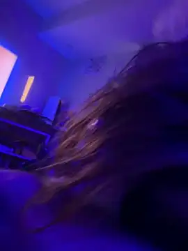 UrHellBri-L online show from July 14, 11:38 am