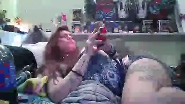 UrHellBri-L online show from July 15, 11:48 am