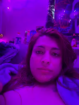 UrHellBri-L online show from July 18, 2:29 am