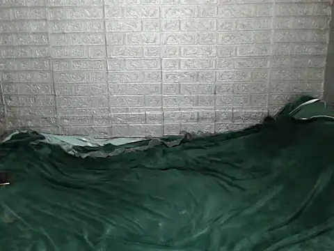 urhotfuckingfrance69 online show from July 29, 2:37 pm