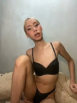 mariannedelaine online show from July 20, 2:41 pm