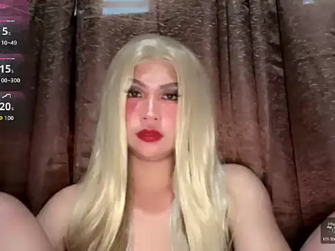 callmequeen69 online show from July 29, 4:33 am