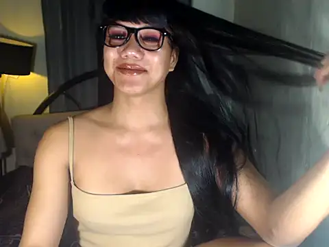yourgoddesslatina online show from July 28, 3:21 pm