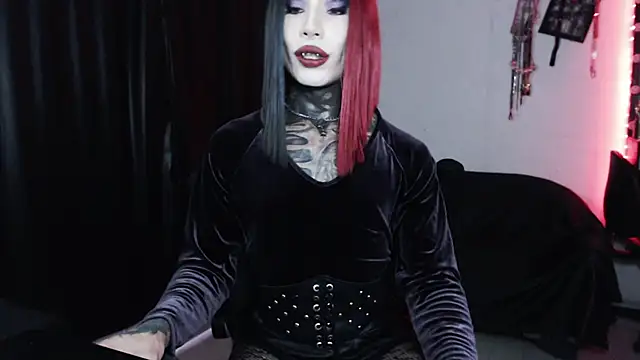 april simons2 online show from July 2, 9:53 pm