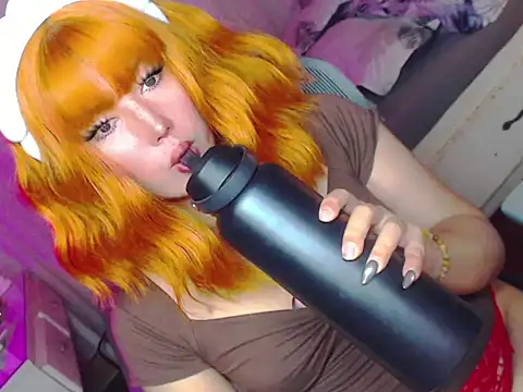 HOTnWILDalice online show from June 22, 4:31 am