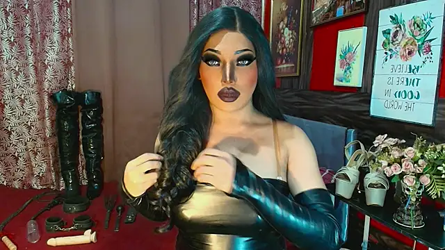 trixxielicious online show from June 11, 1:42 pm