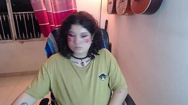 Smoke trip Alicia online show from October 10, 5:08 am