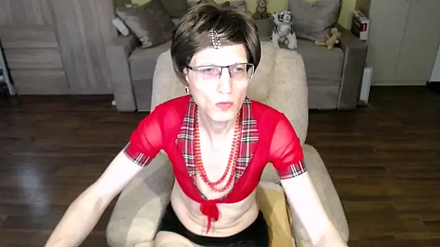 clementine online show from August 3, 9:04 am